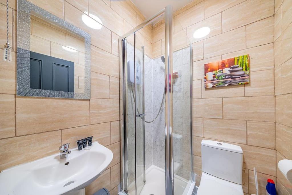 *Fl1K* For Your Most Relaxed & Cosy Stay + Free Parking + Free Fast Wifi Leeds  Exterior foto